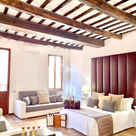 Fontana Di Trevi Private Luxury Apartaments Рим Экстерьер фото