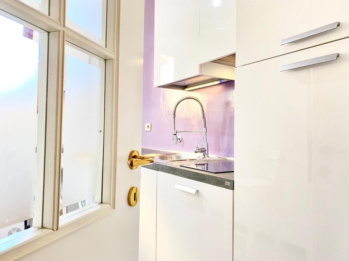 Fontana Di Trevi Private Luxury Apartaments Рим Экстерьер фото