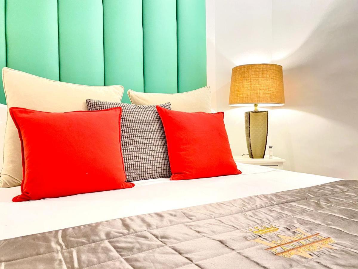 Fontana Di Trevi Private Luxury Apartaments Рим Экстерьер фото
